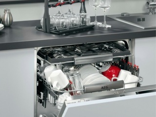 Обзор функций и программ встроенных посудомоечных машин AEG (АЕГ)