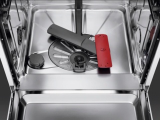 Обзор посудомоечной машины FSR83807P от AEG