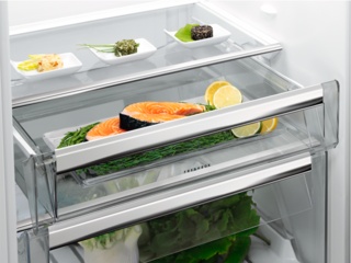 Система HumidityControl - контроль влажности в холодильниках AEG