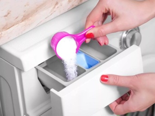 Как вымыть лоток для порошка в стиральной машине?