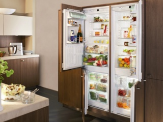 Сигнализация открытой двери в холодильниках AEG